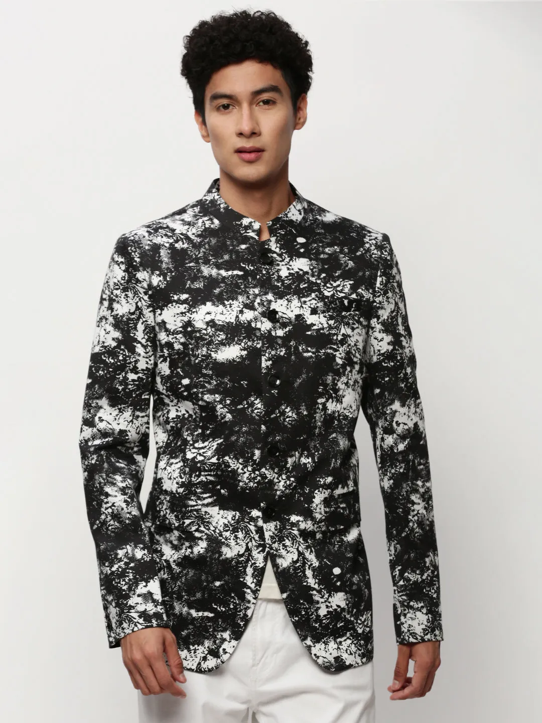 Men Black Abstract Printed Mandarin Collar Slim-Fit Bandhgala Cotton Blazer