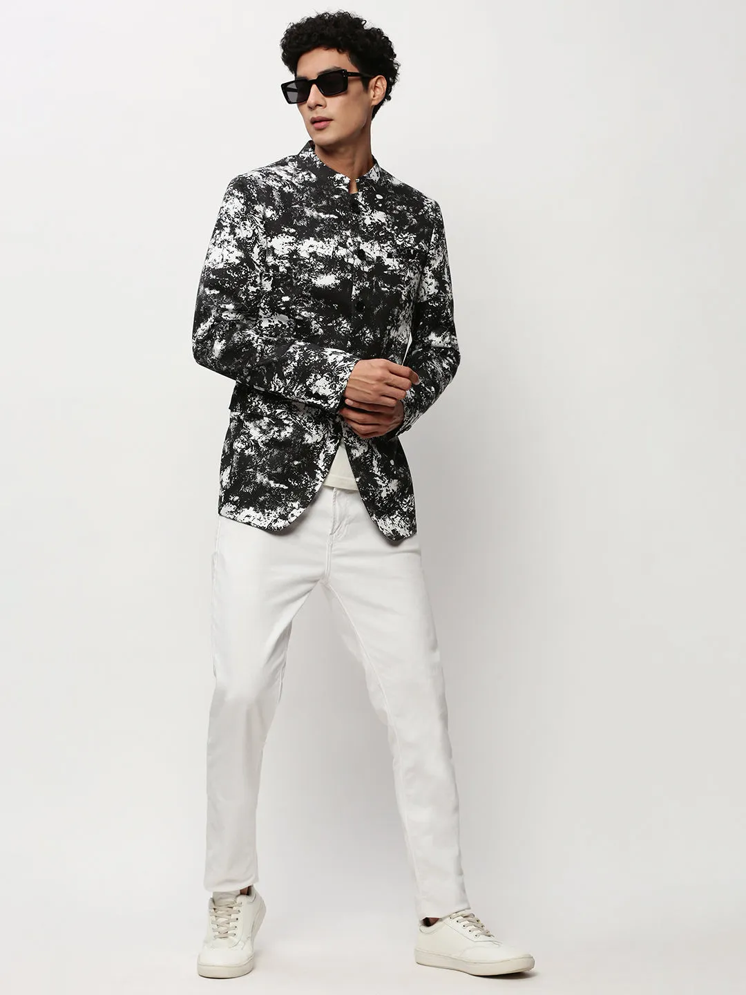 Men Black Abstract Printed Mandarin Collar Slim-Fit Bandhgala Cotton Blazer