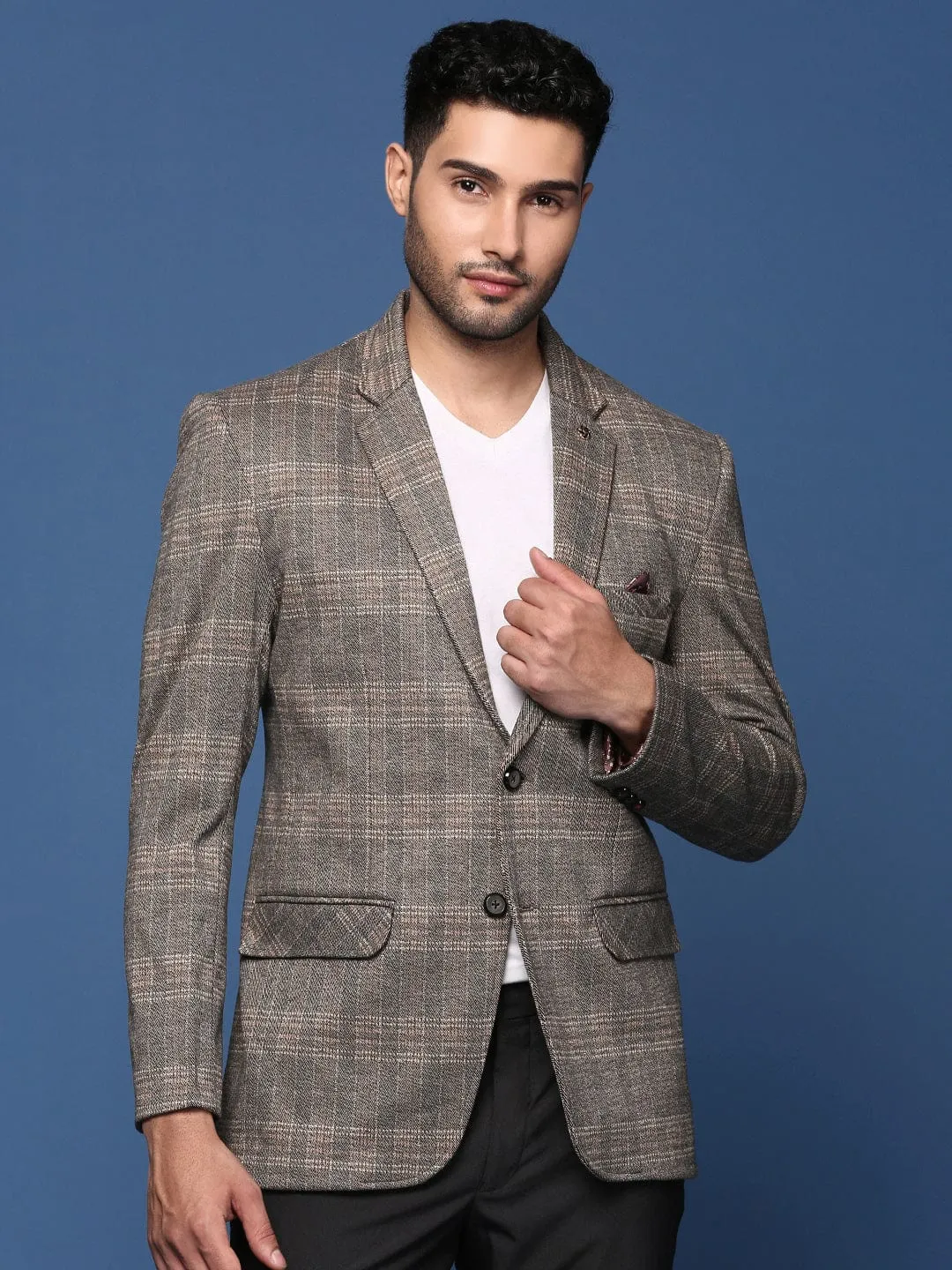 Men Grey Slim Fit Checked Notched Lapel Single Breasted Blazer